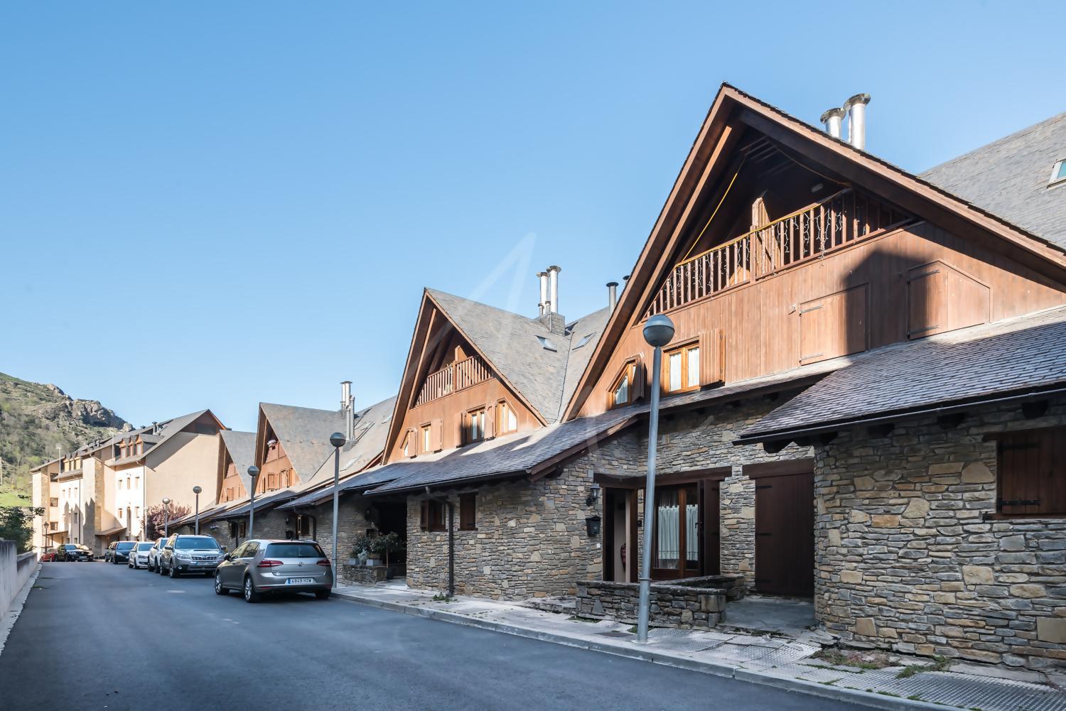 Casa Garona By Seamount Rentals Bossost Exterior foto